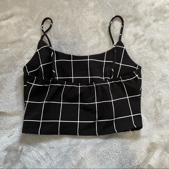 Crop Top - Picture 2 of 3